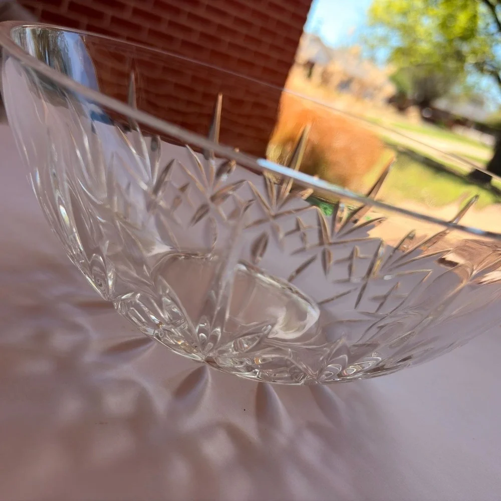 Vintage Lead‎ Crystal Pineapple Pattern Bowl Scalloped Edge Cut Glass Fruit Dish